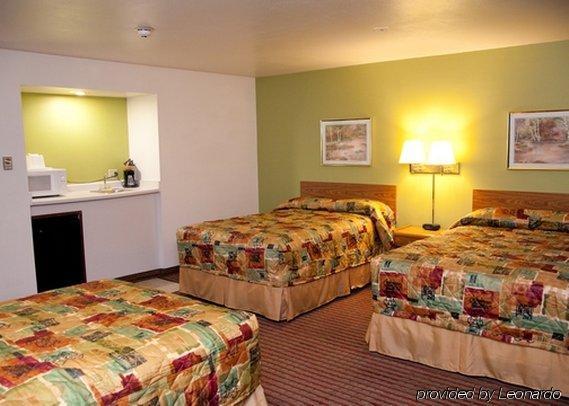 Econo Lodge Madison Ruang foto